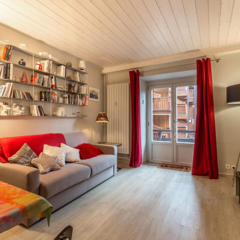 Studio rénové avec wifi, balcon, au cœur de Val-d'Isère, proche pistes et commodités - FR-1-694-230 - Studio - 1