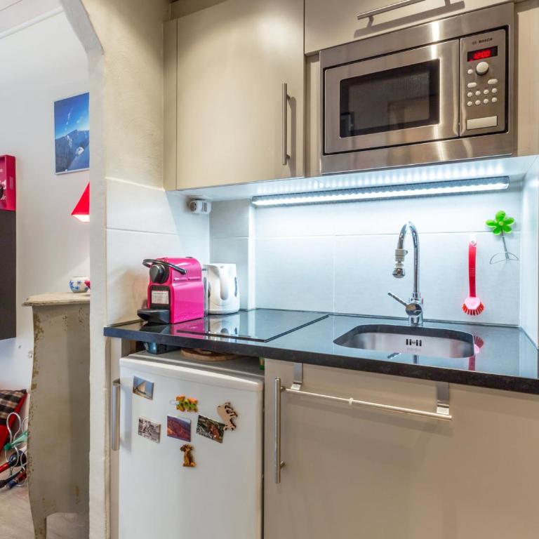 Studio rénové avec wifi, balcon, au cœur de Val-d'Isère, proche pistes et commodités - FR-1-694-230 - Studio - 13