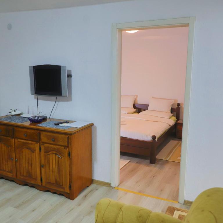 Apartman Bucko - Two-Bedroom Apartment - 52