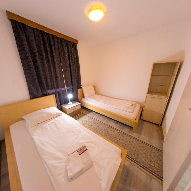 Apartman Bucko - Two-Bedroom Apartment - 21