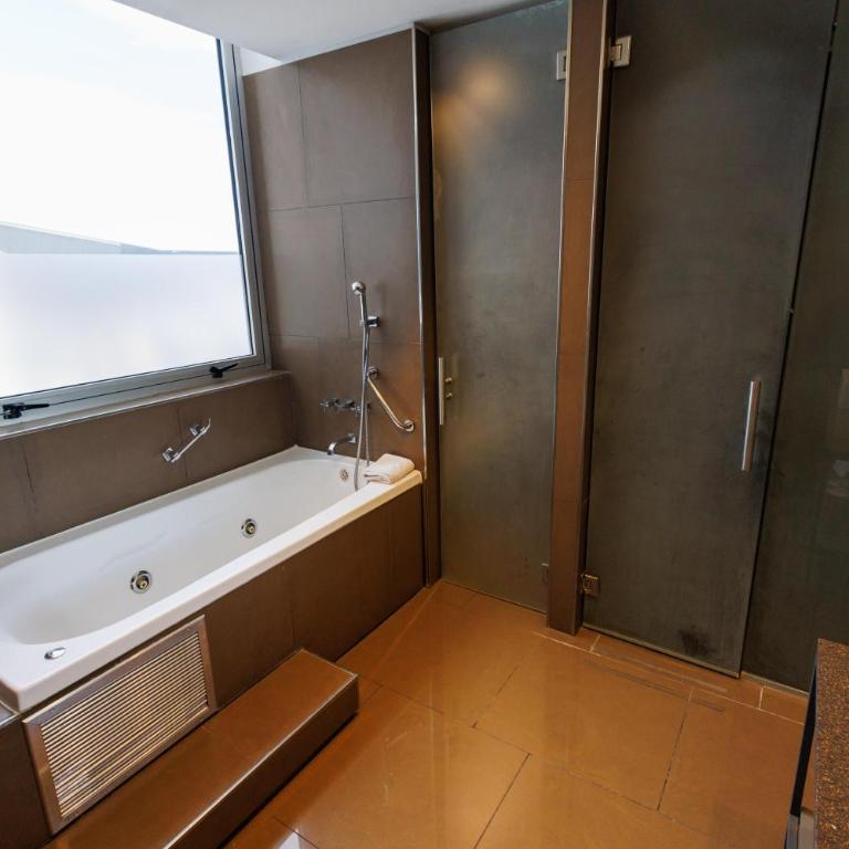 Esplendor by Wyndham Mendoza - Suite con cama extragrande - No fumadores - 6