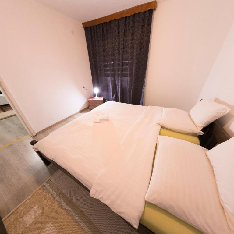 Apartman Bucko - Two-Bedroom Apartment - 32