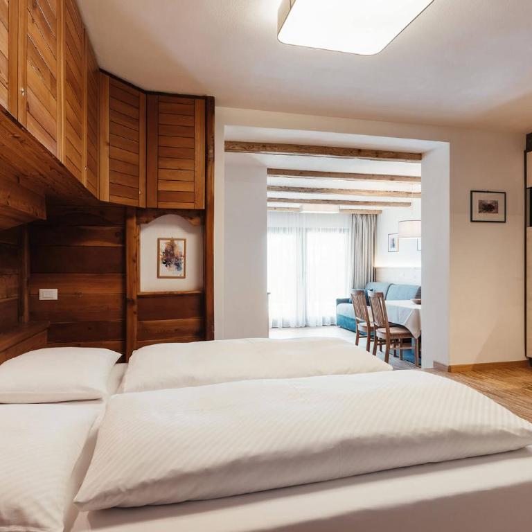 Apartments Roda de Ciar - Studio mit Whirlpool - 9
