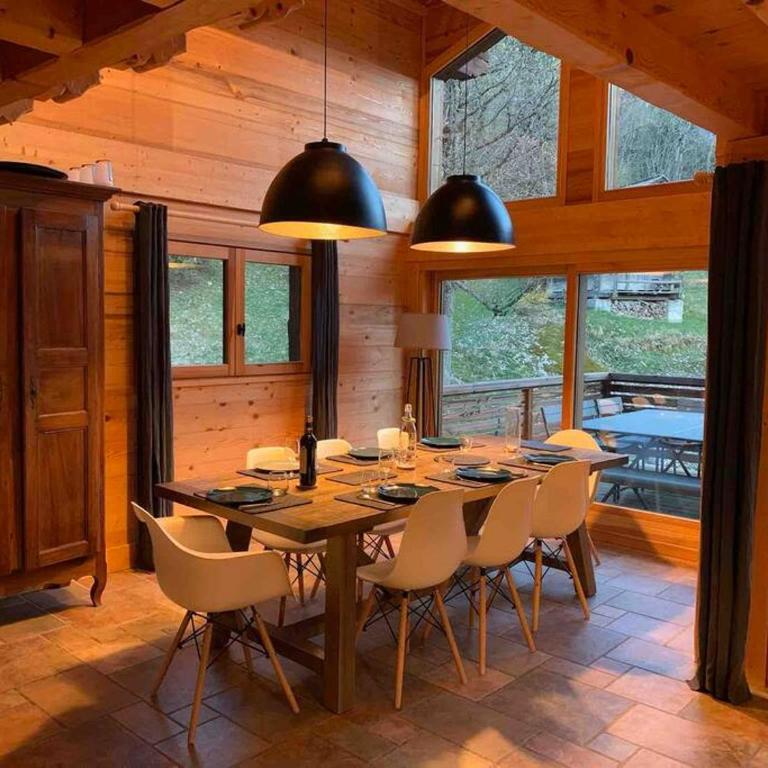 Superbe CHALET (14 personnes) & SAUNA au pied du Mont Blanc - Chalet - 7