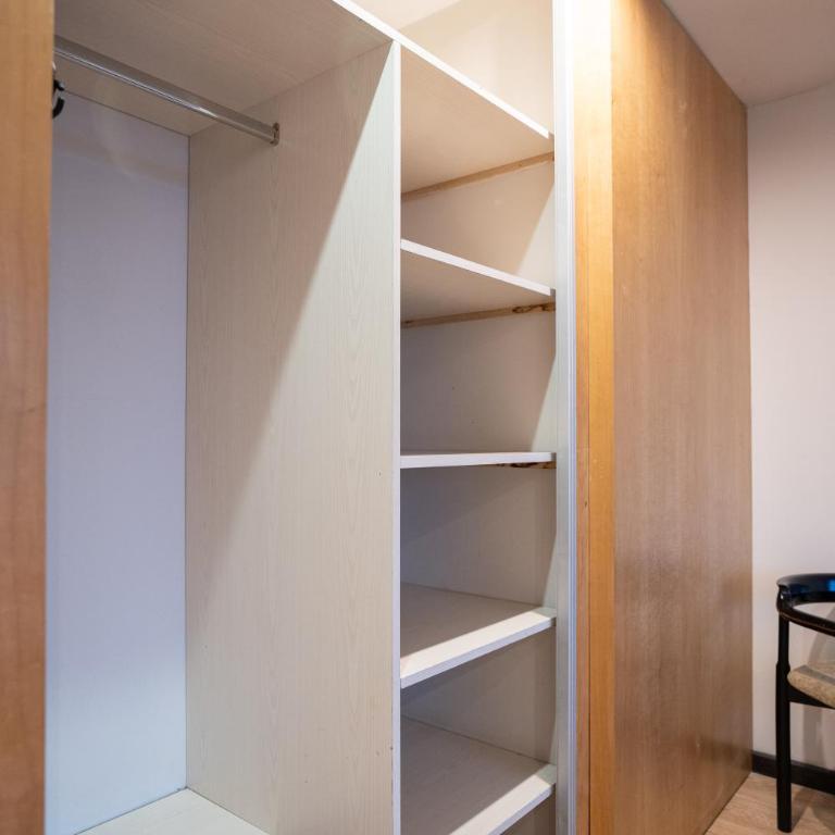 Hotel Bariloche Suites - Estudio Estándar - 9
