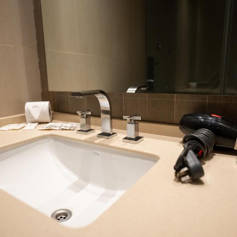 Hotel Bariloche Suites - Estudio Estándar - 11