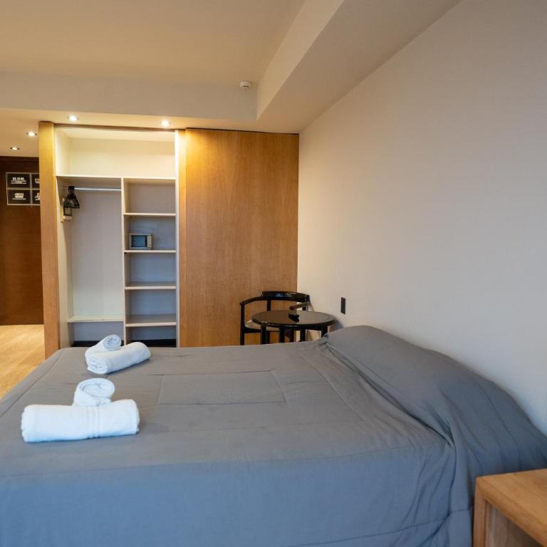 Hotel Bariloche Suites - Estudio Estándar - 10