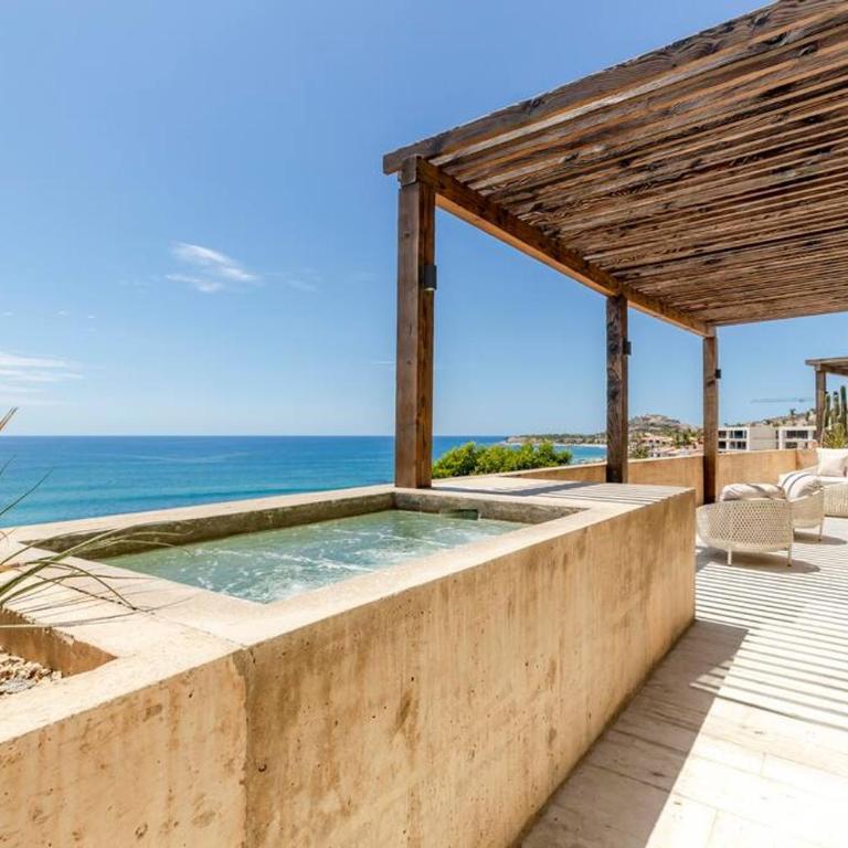 Stunning Oceanview Condo - Two-Bedroom Apartment - 17