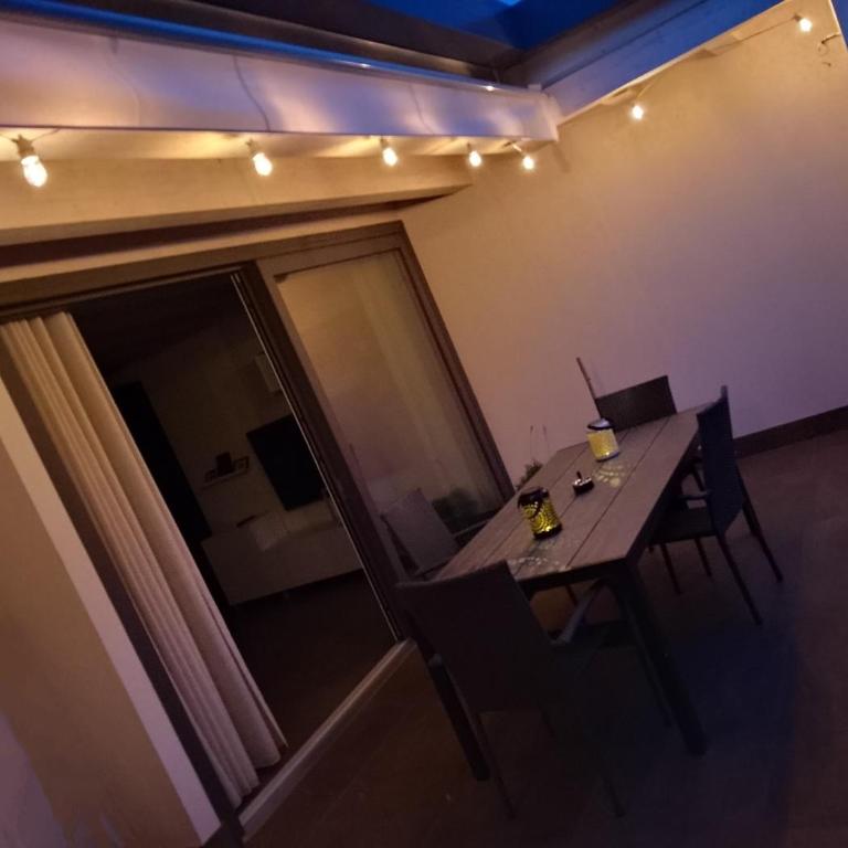 Verona Urban Apartment - Appartamento con 2 Camere da Letto - 10