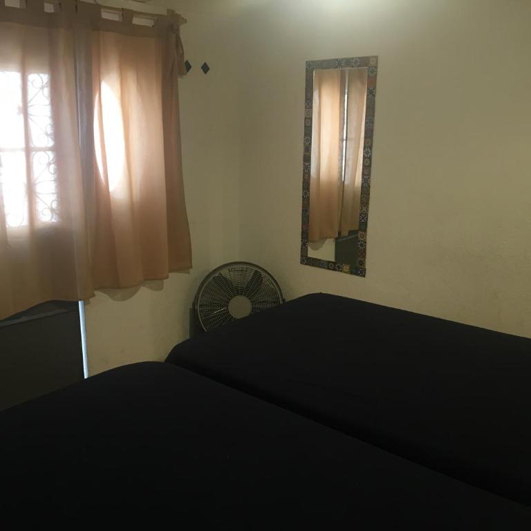 PATIO Alojamiento - Triple Room with Shared Bathroom - 3