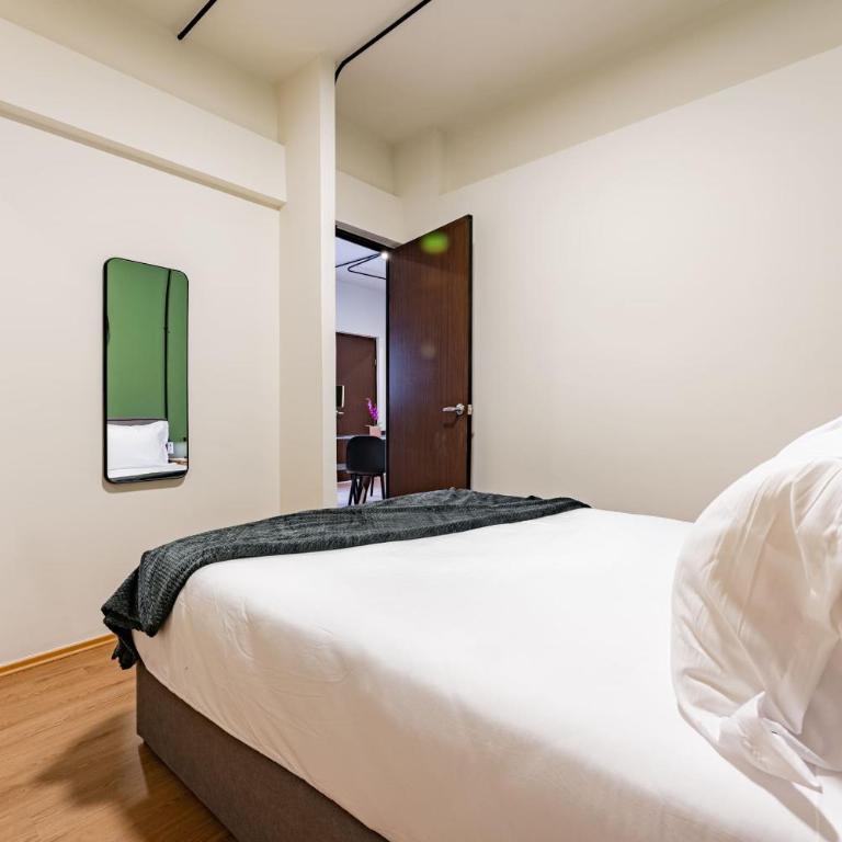 Mariano Escobedo Apartments by VH - Standard Suite - 9