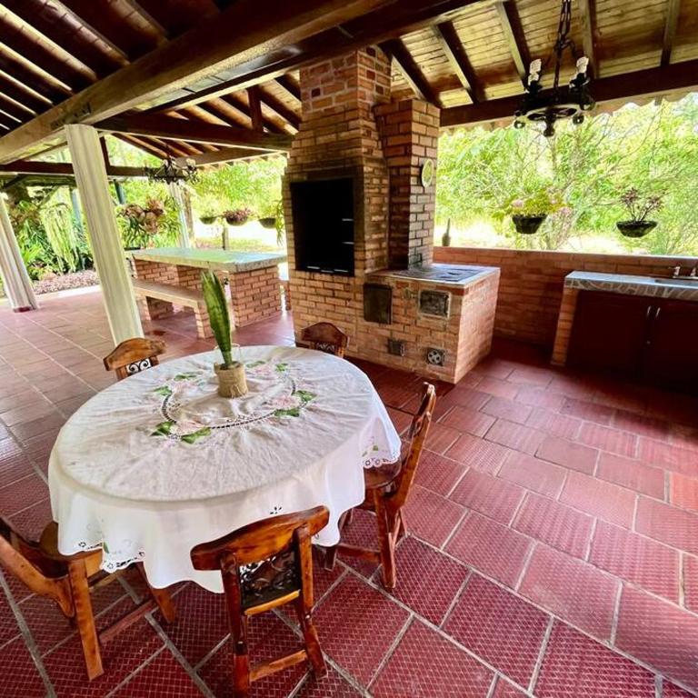 Cabaña amplia con piscina, naturaleza y cercana - Casa de 3 dormitorios - 16