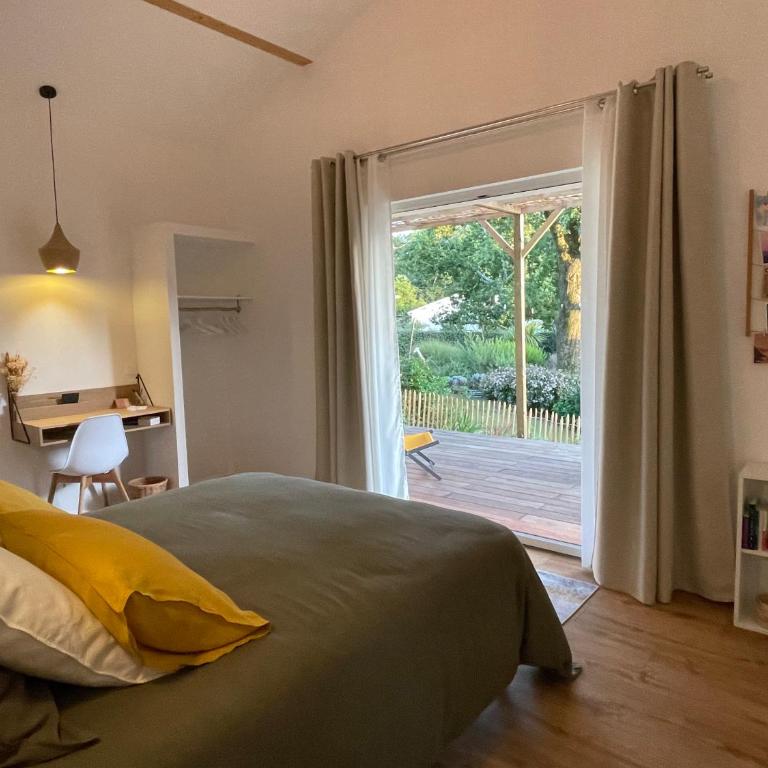 HARITZAGA chambre d'hôte terrasse & jardin privé - Chambre Double - 14