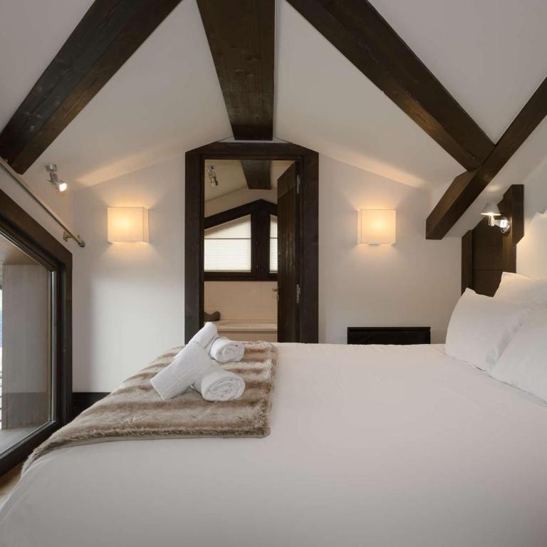 Duplex de 120 m² à Courchevel 1650, pour 8 pers., Centre station, proche pistes avec cheminée et parking - FR-1-631-161 - Apartment - 8