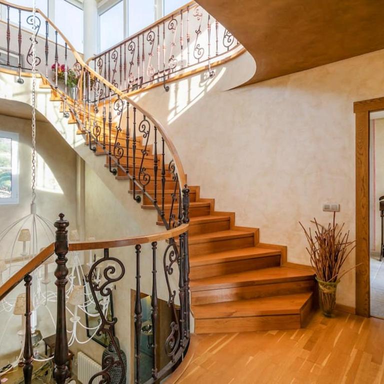 Villa Leandro, First Line Villa with amazing sea views and private access to the sea! - Villa - 37