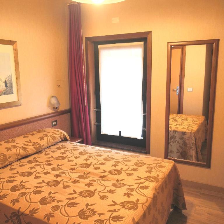 Hotel Venezia - Camera Matrimoniale/Doppia con Letti Singoli - 5