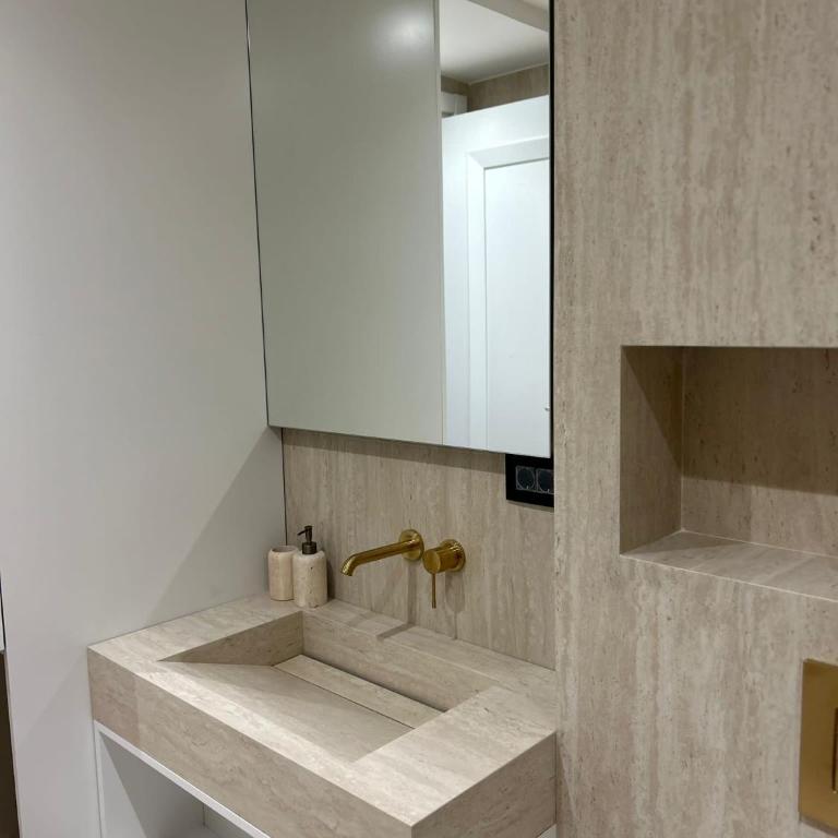 NOA Seaside Apartment - Three-Bedroom Apartment - 10