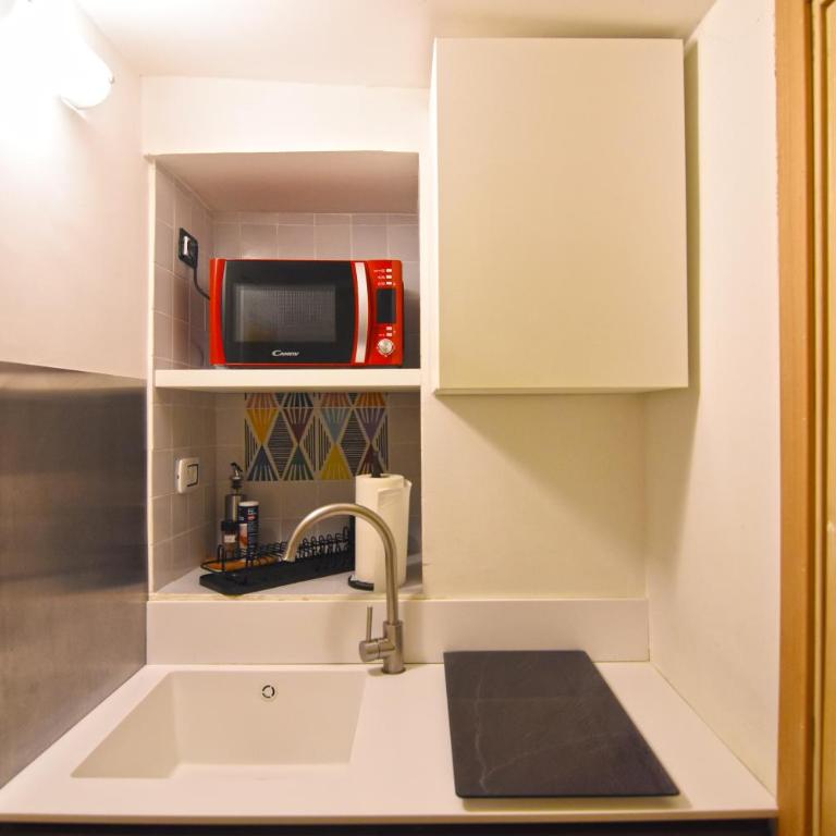 Sunrise Luxury - Deluxe Double Room with Spa Bath - 14
