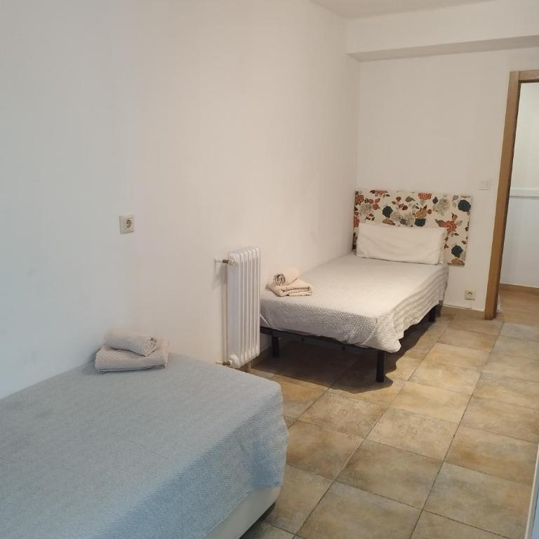 Ecorooms SCQ estación - Habitación Doble - 2 camas - 13