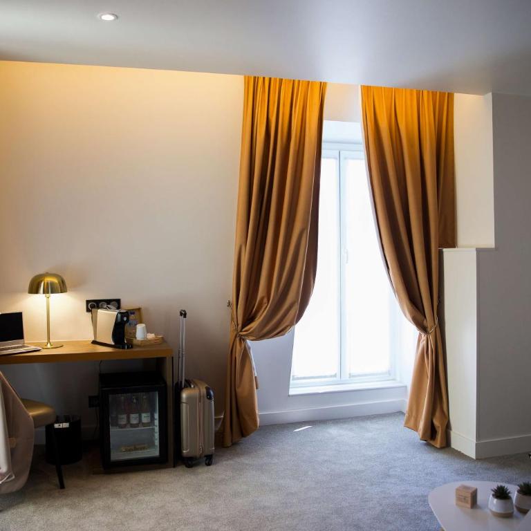 Le Grand Hôtel Grenoble, BW Premier Collection by Best Western - Suite Lit King-Size avec Coin Salon - 2