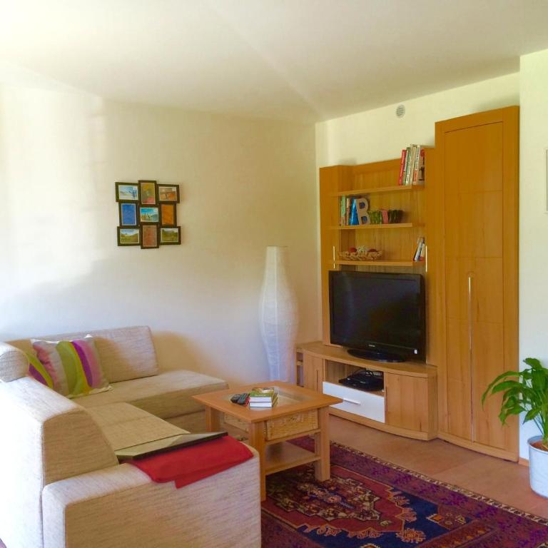 Sunny Villa - Apartment mit 1 Schlafzimmer sowie Terrasse und Gartenblick - 5
