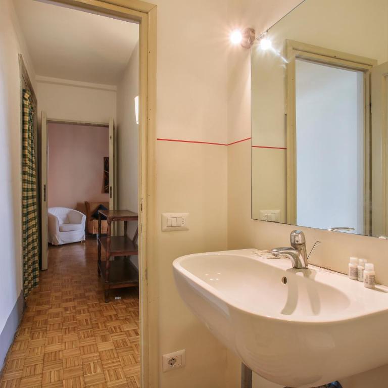 Lemon Tree One Bedroom with Balcony - Appartamento con 1 Camera da Letto - 16