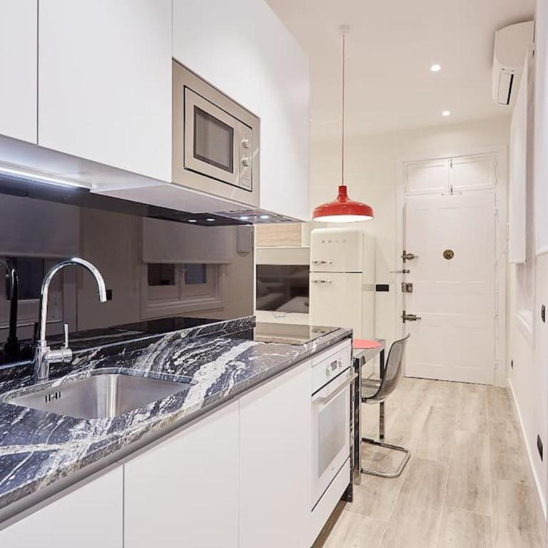 Nice apartment in Calle Hortaleza 96 - Apartamento de 1 dormitorio - 10