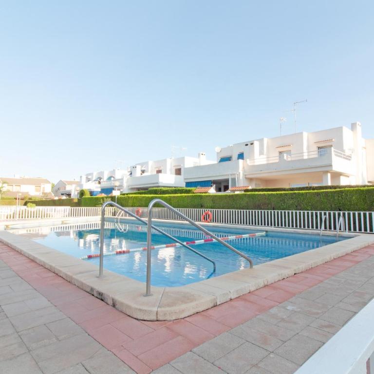 Global Vacacional, Adosado con piscina en la playa de Canet - Ferienhaus - 33