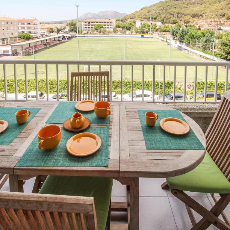 Beach Front Apartment In L'estartit - Apartamento de 2 dormitorios - 7