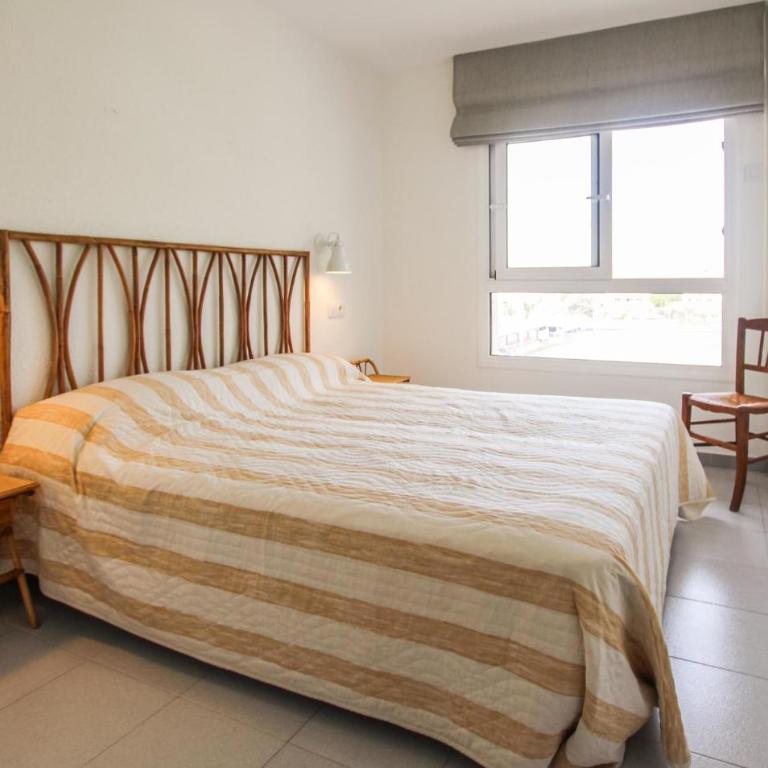 Beach Front Apartment In L'estartit - Apartamento de 2 dormitorios - 18