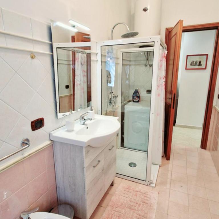 Giulia Home Apartment Metro Conca D'Doro Roma - Appartamento con 2 Camere da Letto - 29