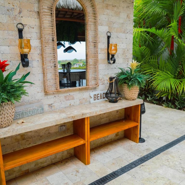 Casa de Playa Espectacular Casa del Sol - Three-Bedroom House - 8