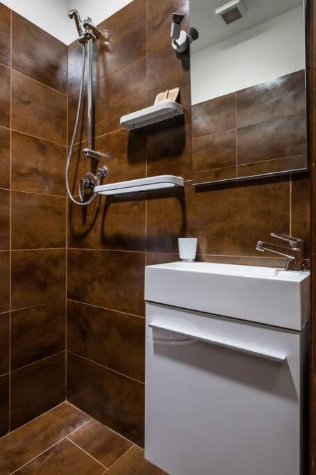 Bologna centrale, a 2 passi dal cuore della città - Two-Bedroom Apartment - 24