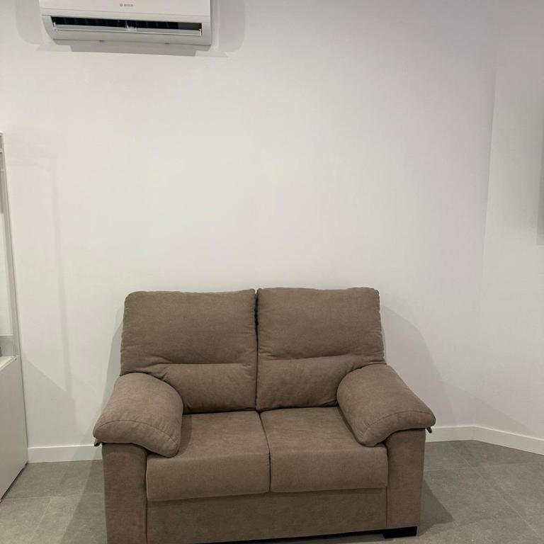 FANTÁSTICO PISO A 5 MINUTOS DE LA ESTACION DE BUS Y TREN a metros de la PLAYA - Apartamento de 1 dormitorio - 15