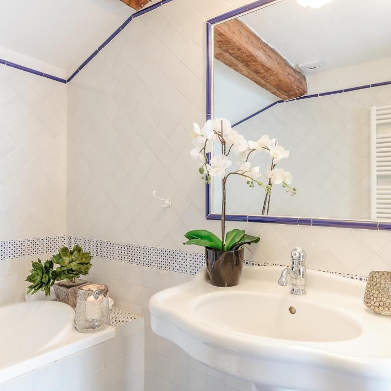 Casa Rosalba, spacious Home with Elevator along Via Guinigi inside the Lucca Walls - Appartamento con 2 Camere da Letto - 34