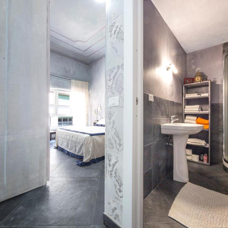Art Gallery Apartment - One-Bedroom Apartment - 11