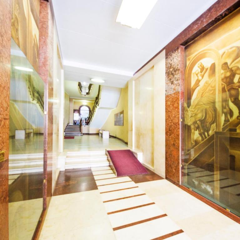 Art Gallery Apartment - One-Bedroom Apartment - 14