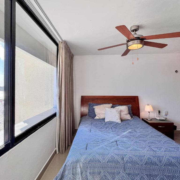 Bello Mar de Cancun, Beautiful 2Br 2Ba Condo overlooking beach spectacular view! - Two-Bedroom Apartment - 43