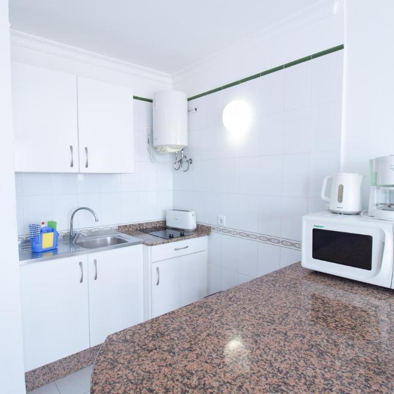 Apartamentos La Peñita - Apartment with Garden View - 18