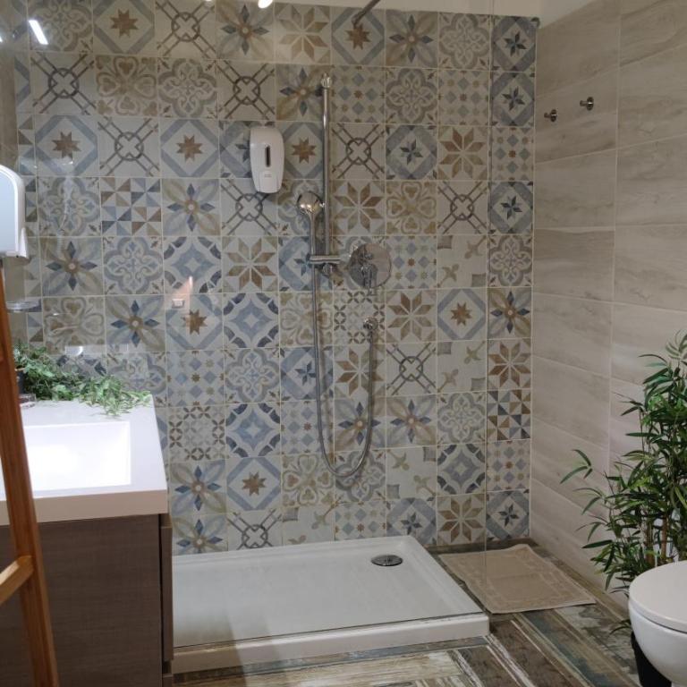 Sa Mama 'e Su Sole - Family Room with Private Bathroom - 10