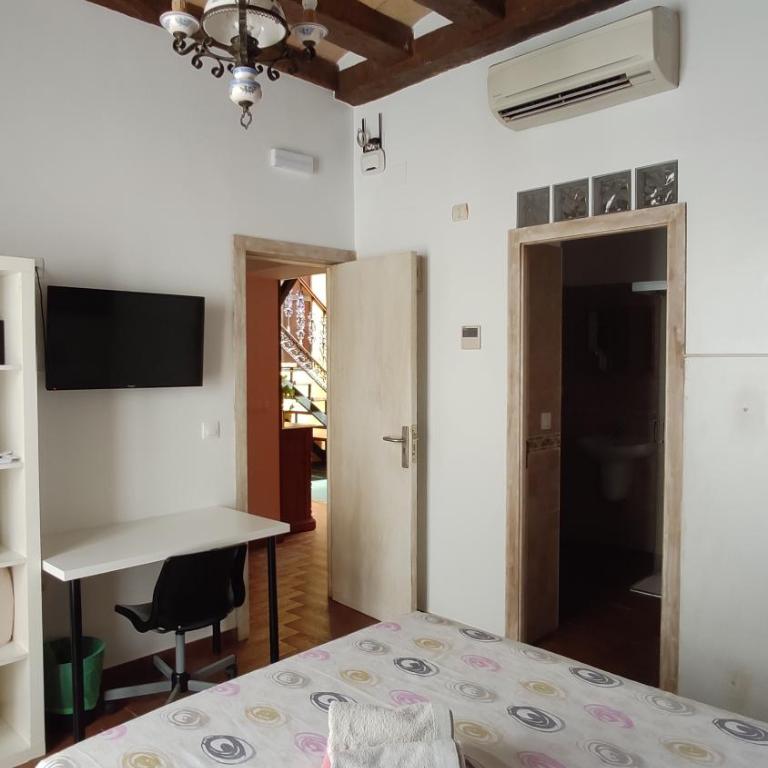 Dormir en Cádiz - Habitación Doble - 10