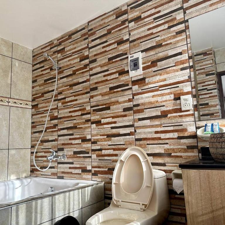 Hotel Esmeralda - Deluxe King Room - 2