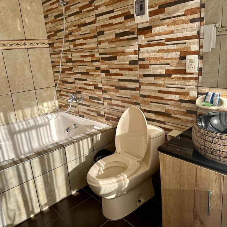 Hotel Esmeralda - Deluxe King Room - 3