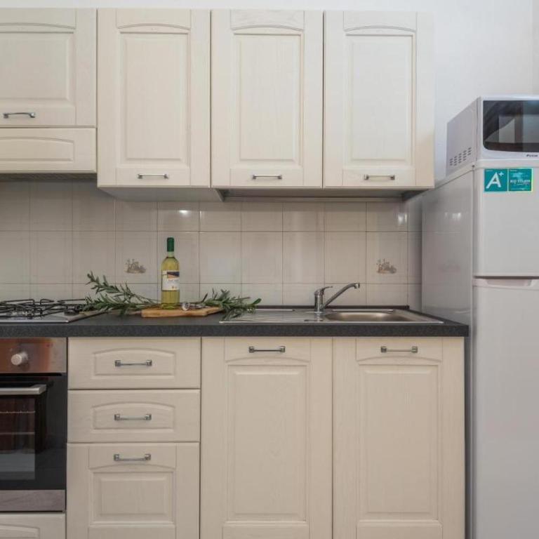 Outstanding Residenze Gallura 2 Bedroom sleeps with Child - Apartment - 5