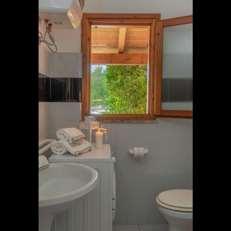 Outstanding Residenze Gallura 2 Bedroom sleeps with Child - Apartment - 12