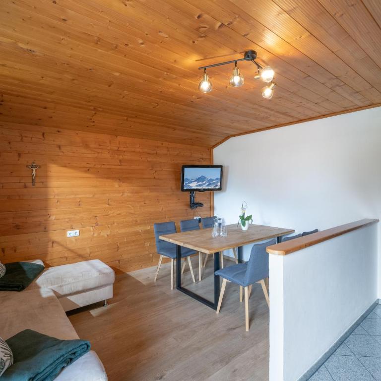 Haus Ascher-Gruber - Two-Bedroom Apartment with Shower - 5