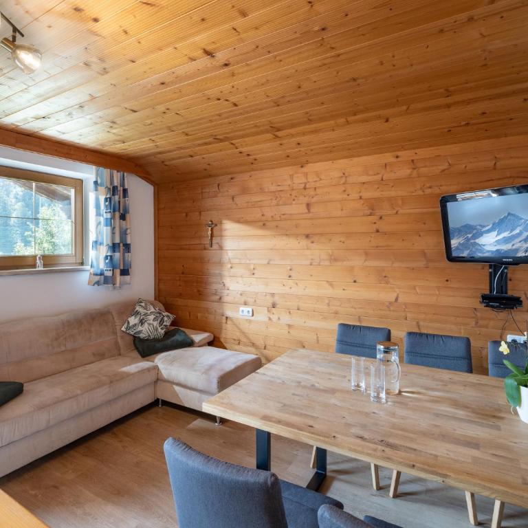 Haus Ascher-Gruber - Two-Bedroom Apartment with Shower - 10