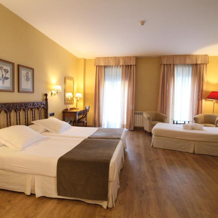 Hotel Ele Puente Romano de Salamanca - Habitación Triple - 10