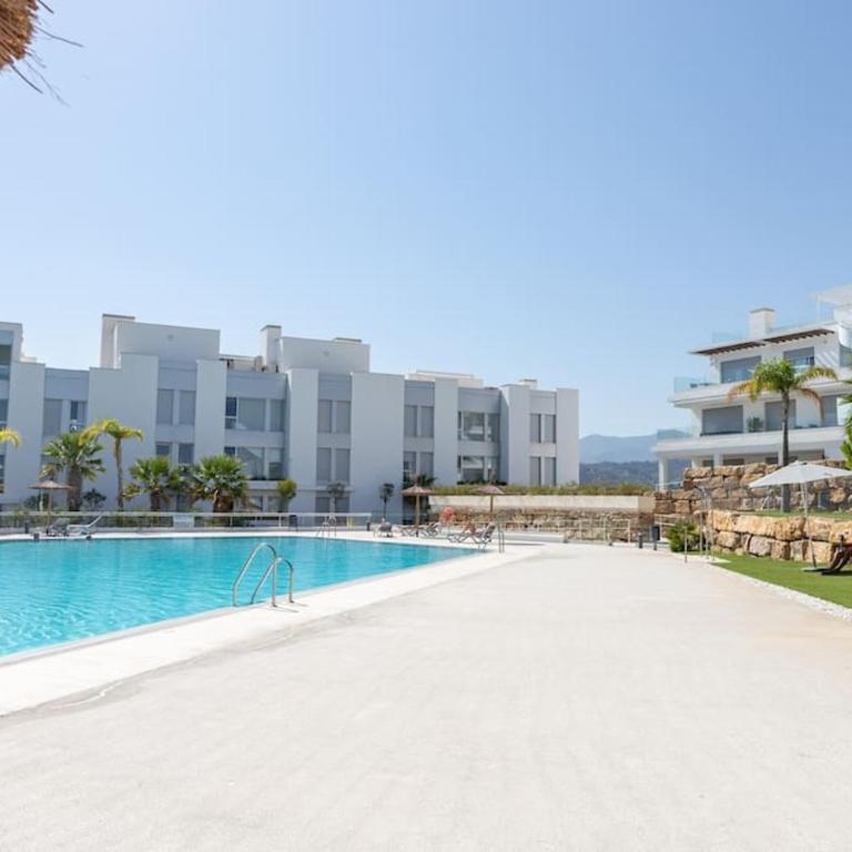 Stunning 2 bedroom Ground floor Le Mirage RDR339 - Two-Bedroom Apartment - 1