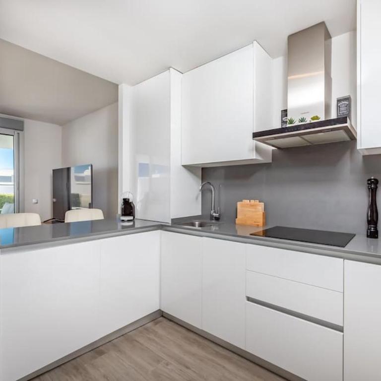 Stunning 2 bedroom Ground floor Le Mirage RDR339 - Two-Bedroom Apartment - 16